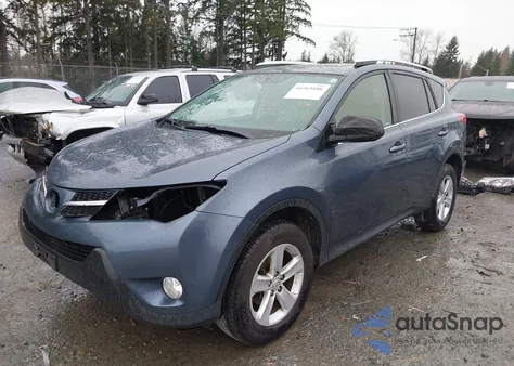 2014 Toyota Rav4 Xle z USA, uszkodzony, nr VIN JTMRFREV8ED050806